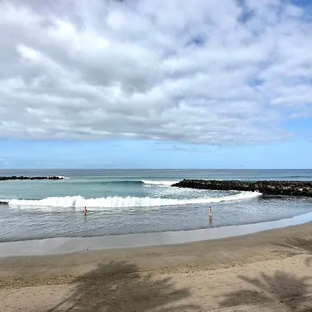 Fantastic Vacation By The Ocean Apartment *