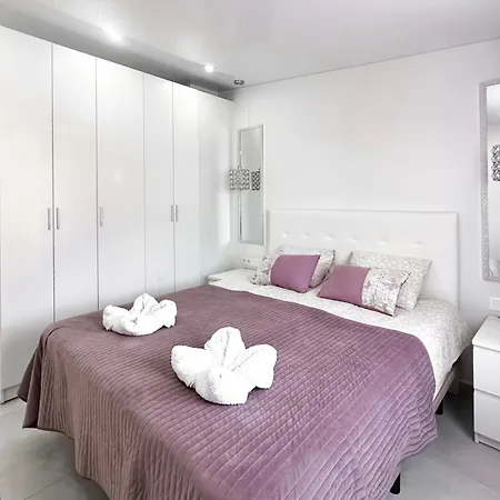 Fantastic Vacation By The Ocean Apartment Playa de las Americas (Tenerife)