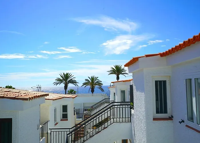 Fantastic Vacation By The Ocean Apartment *