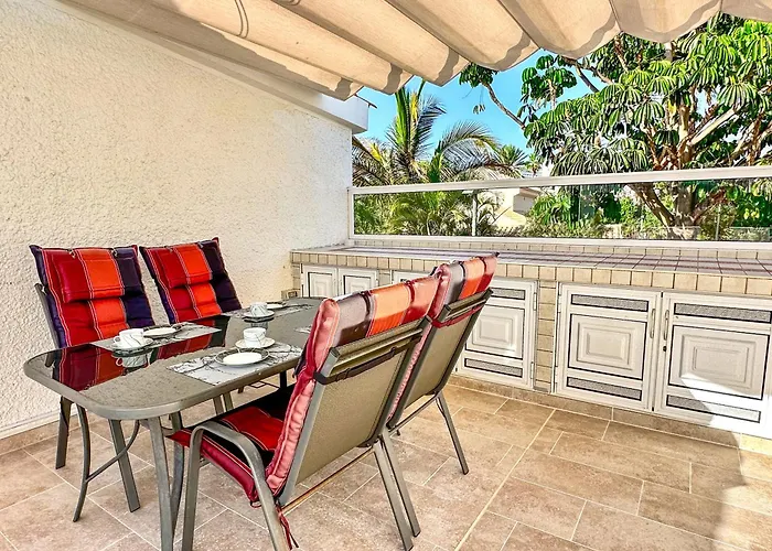 Fantastic Vacation By The Ocean Apartment