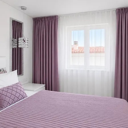 Fantastic Vacation By The Ocean Apartment
