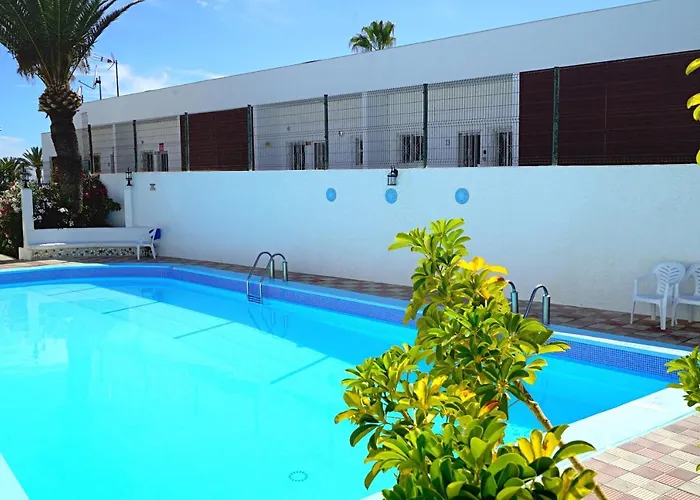 Fantastic Vacation By The Ocean *